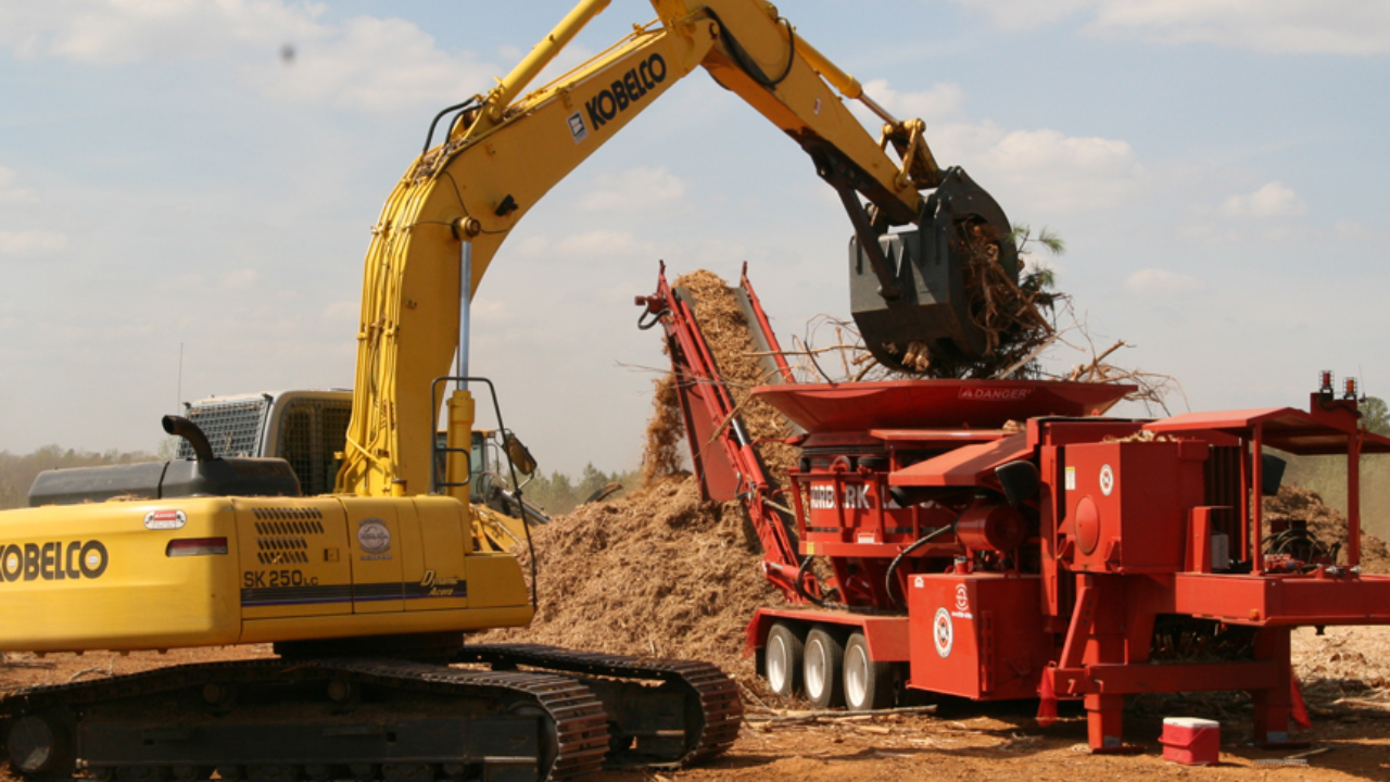 Why Are Wear Parts Important In Wood Shredders and Grinders?